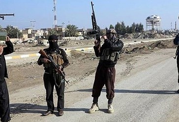 Anëtarët e grupit terrorist tekfiristë të ISIL-it