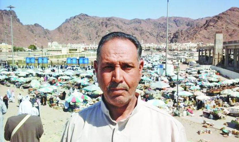 Në foto: Haxhiu nga Tunisia, Lutfi Al-Marzouki, në Medine
