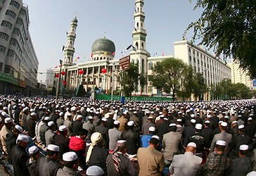 Muslimanët në Kinë duke e falur Fiter Bajramin