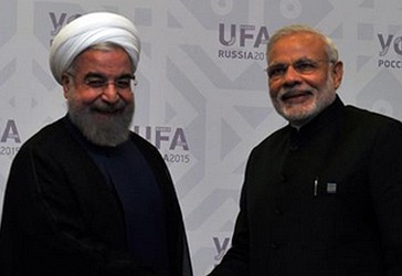Kryeministri i Indisë, Narendra Modi dhe kryetari i Iranit, Hassan Rouhani