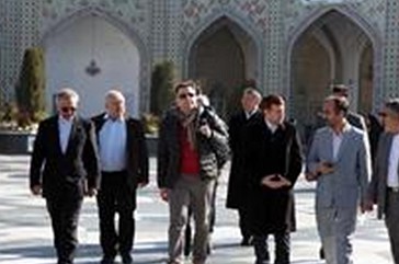 Zëvendës-kryeministri i Sllovakisë, Peter Kazimir, viziton Xhaminë e Shenjtë të Imam Rizait, në Mashhad, Iran