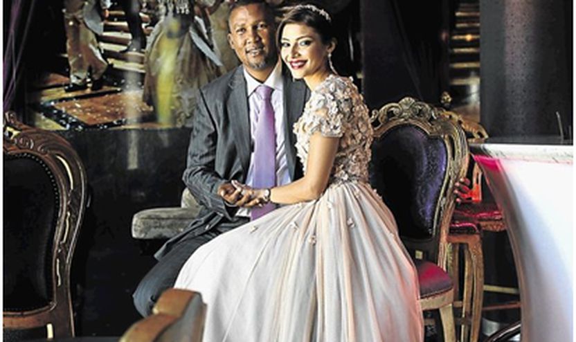 Mandla Mandela, nipi i Nelson Mandela, me nusen muslimane, Rabia Clarke