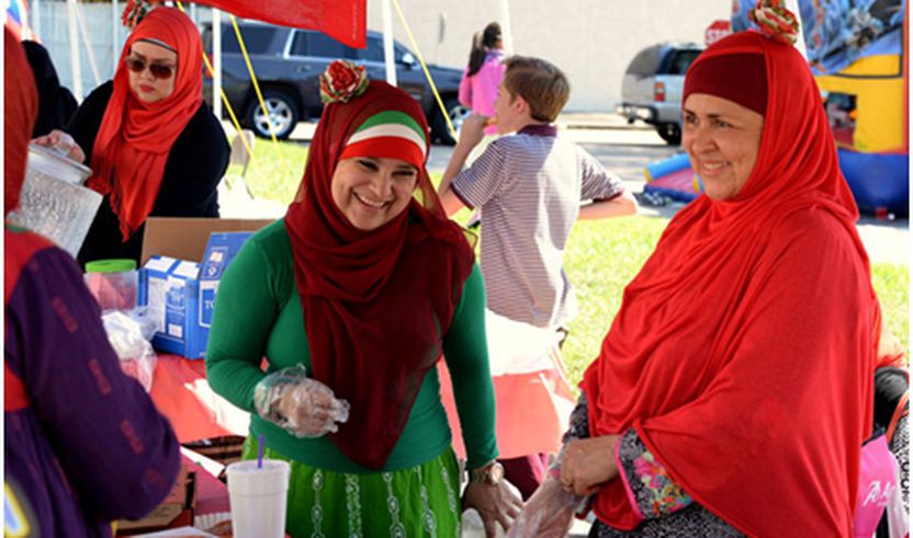 Cinco de Mayo u festua nga muslimanët  e komunitetit latin:  “Ne kemi ndryshuar fenë tonë, por jo kulturën tonë.”