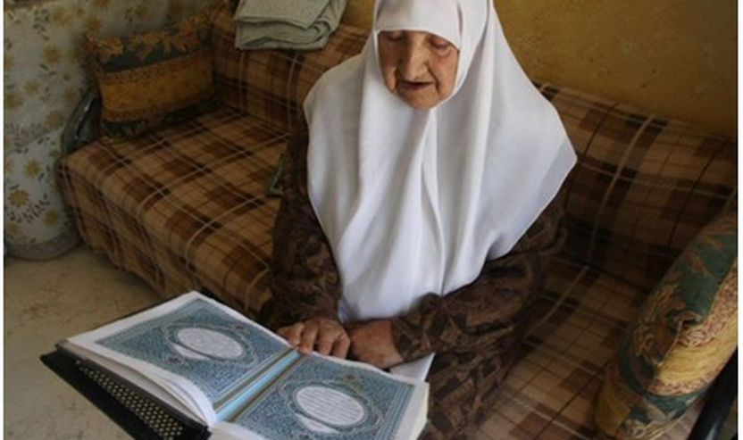 Naima Vahabi Sultan, 85-vjeçare, hafize e Kur’anit