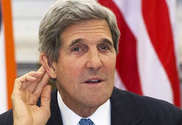 Sekretari Amerikan i Shtetit, John Kerry mbërriti të hënën në Muskat