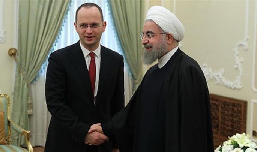 Presidenti iranian, Hassan Rouhani dhe Ministri i Jashtëm i Shqipërisë, Ditmir Bushati u takuan në Teheran më 15 janar 2017. (Foto e mundësuar nga IRNA)