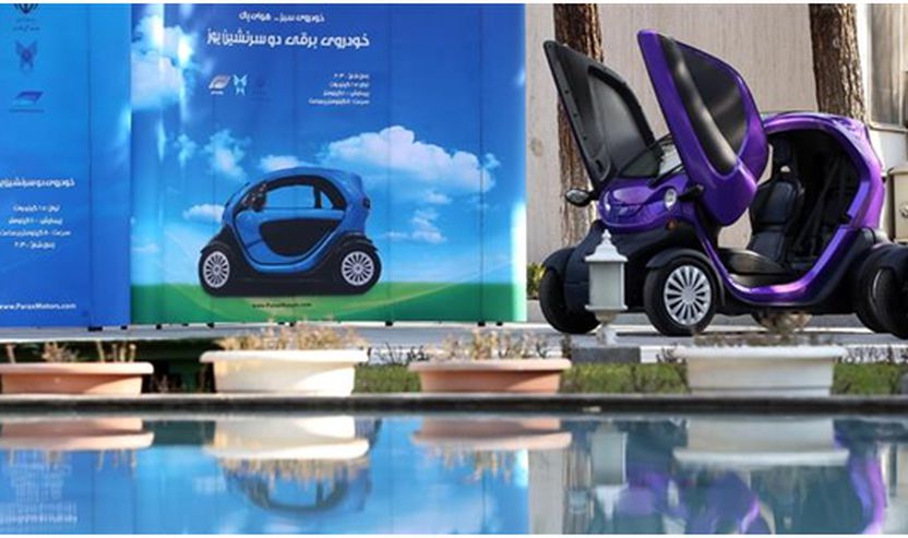 Në makinë elektrike e prodhur nga një kompani e bazuar në dije është prezantuar në Teheran më 18 janar të këtij viti. (Kreditet e fotos – IRNA)