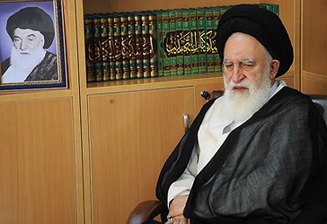 Ajetullah Buruxhurdi Alavi