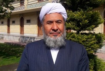Imami sunni i namazit të Xhumasë, Akhund Nasser Ghezel