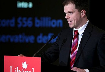 Mark Holland po agjëron muajin e Ramazanit